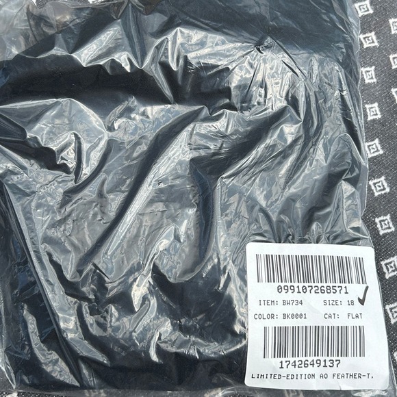 NWT J. Crew x Anna October Feather Strapless Top 18 Blouse Black BW734 J.Crew - Picture 6 of 7